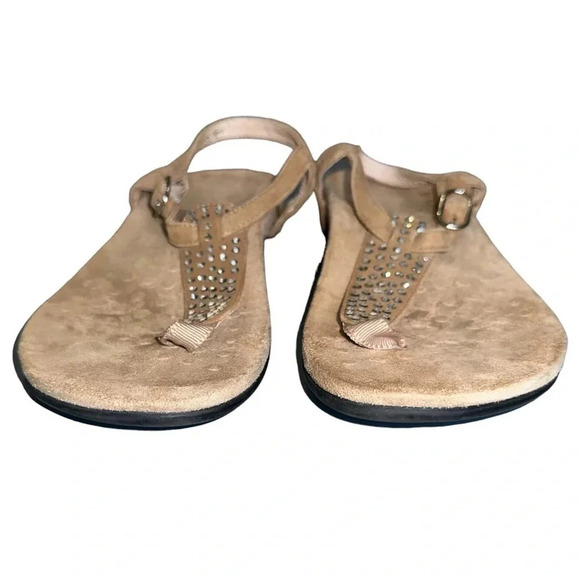 Vionic 8W t-strap tan with beading orthotic sandals - Picture 4 of 9